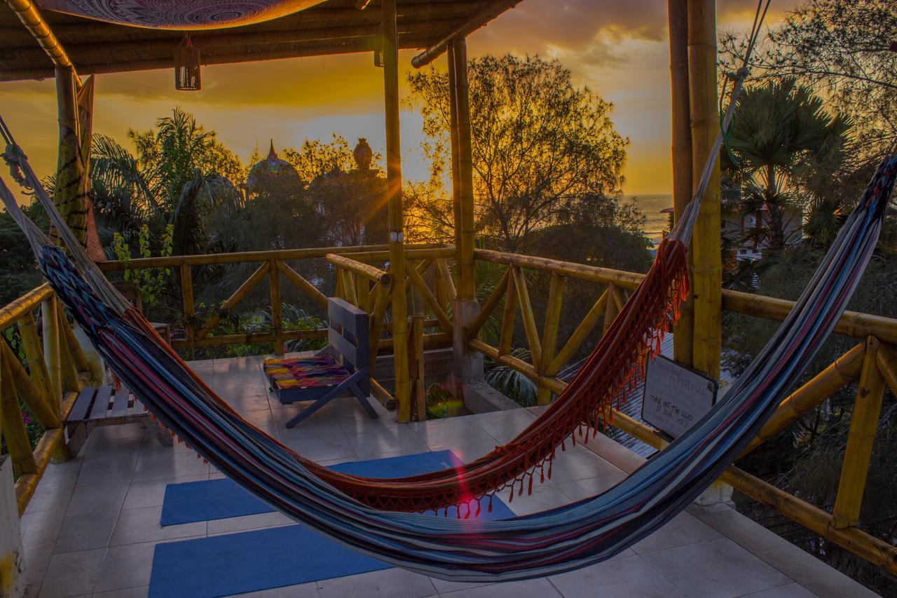 Hostal Moai Montañita المظهر الخارجي الصورة